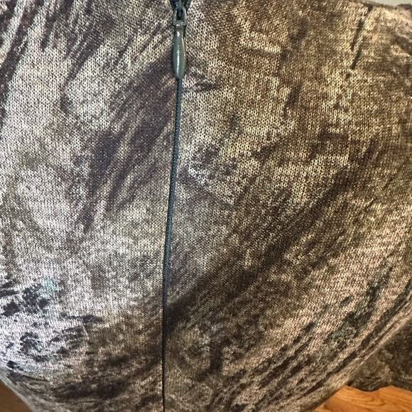 Julian Taylor Double-Breasted Green Midi Dress – Classic & Chic - Picture 7 of 10